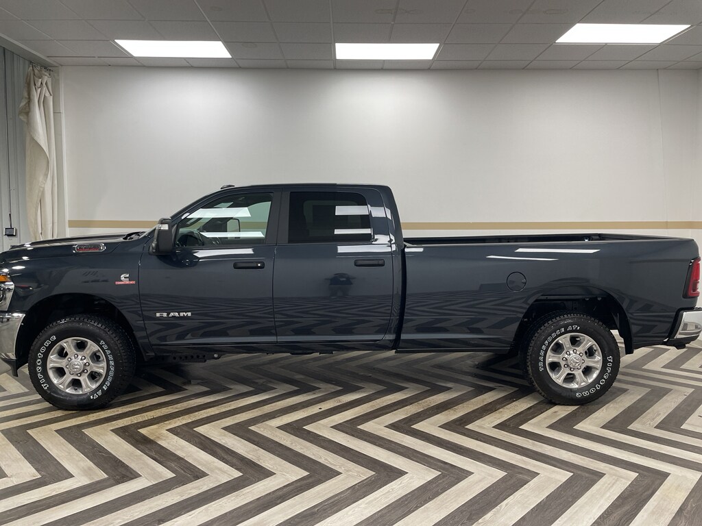 2026 Ram 3500 Big Horn photo 2