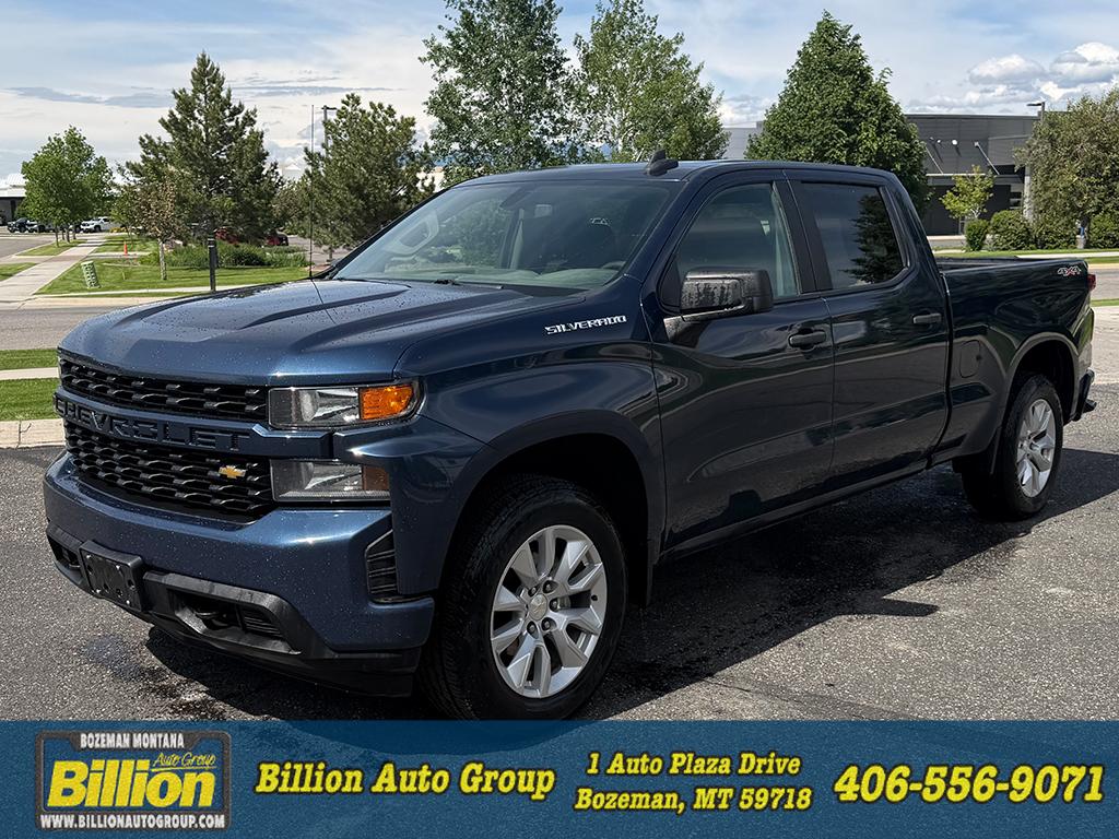 2022 Chevrolet Silverado 1500 Custom 4X4 Crew Cab Short Box's photo