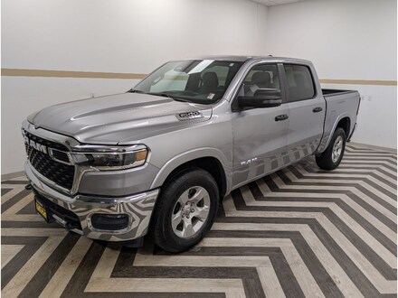 2025 Ram 1500 Big Horn/Lone Star Truck Crew Cab