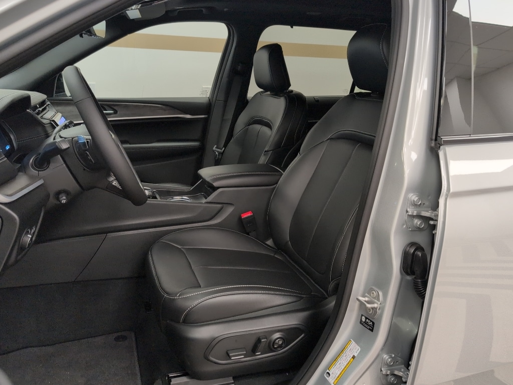 2025 Jeep Grand Cherokee L Limited - Photo 6
