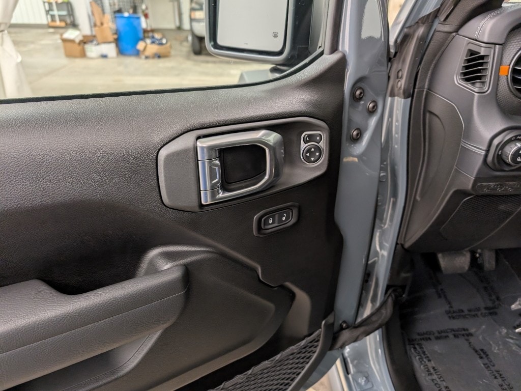 New 2026 Jeep Gladiator MOJAVE 4X4 Pickup