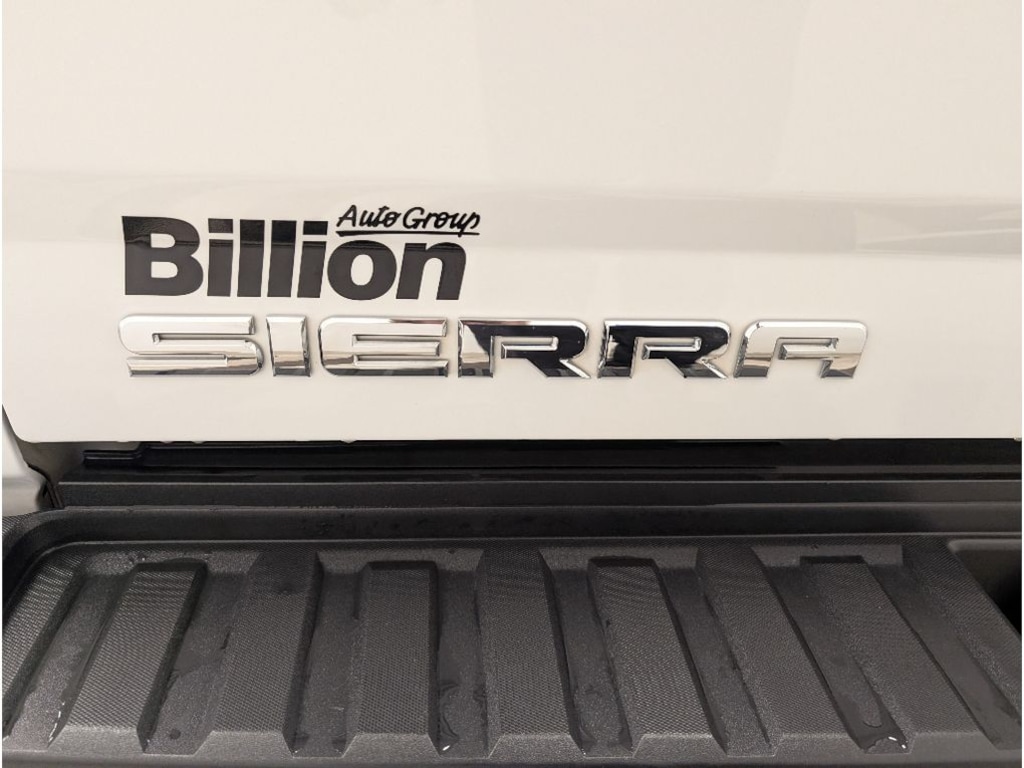 Used 2018 GMC Sierra 2500HD Denali Truck Crew Cab