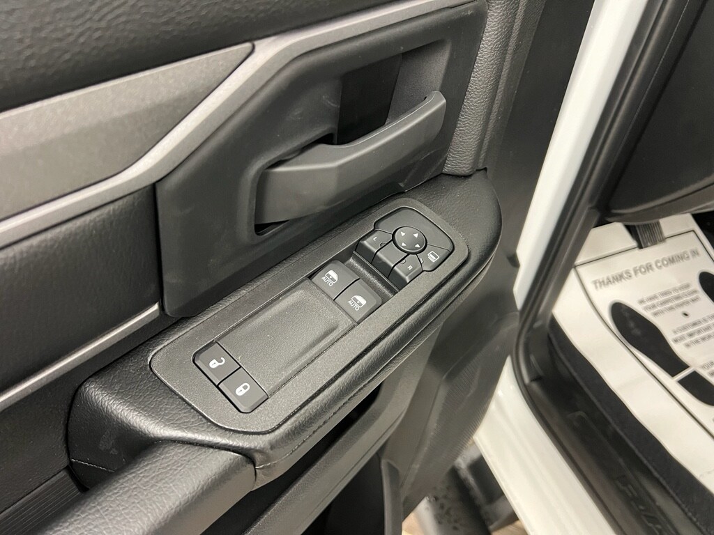 New 2026 Ram 2500 TRADESMAN REGULAR CAB 4X4 8' BOX Pickup