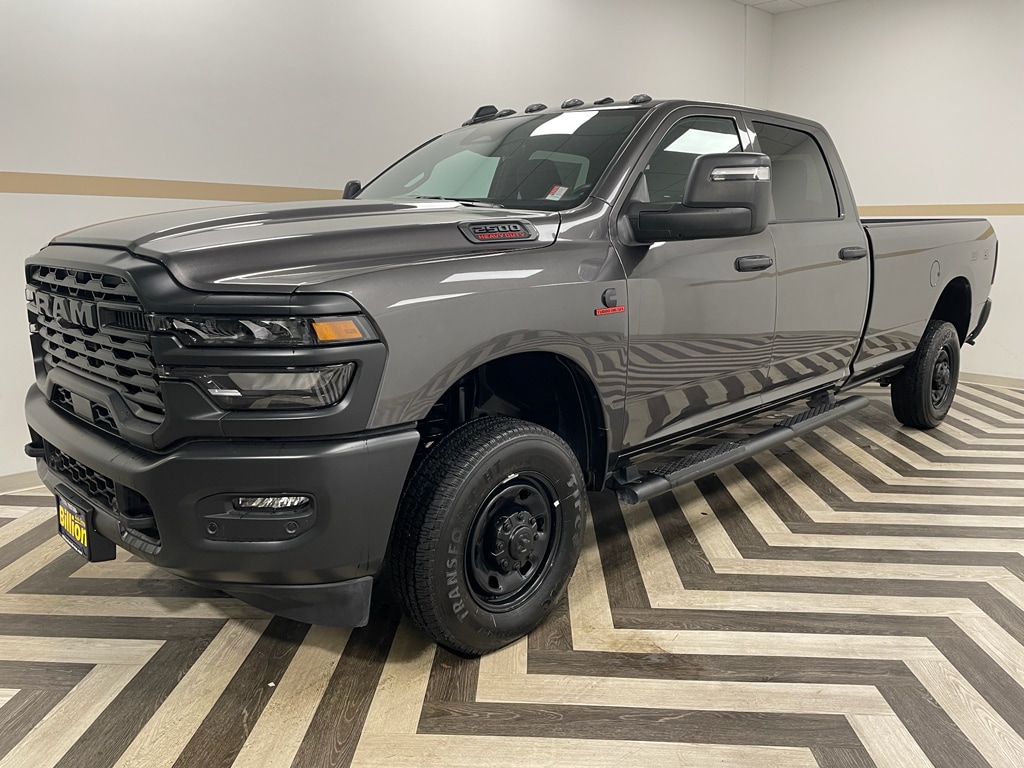 New 2026 Ram 2500 TRADESMAN CREW CAB 4X4 8' BOX Pickup
