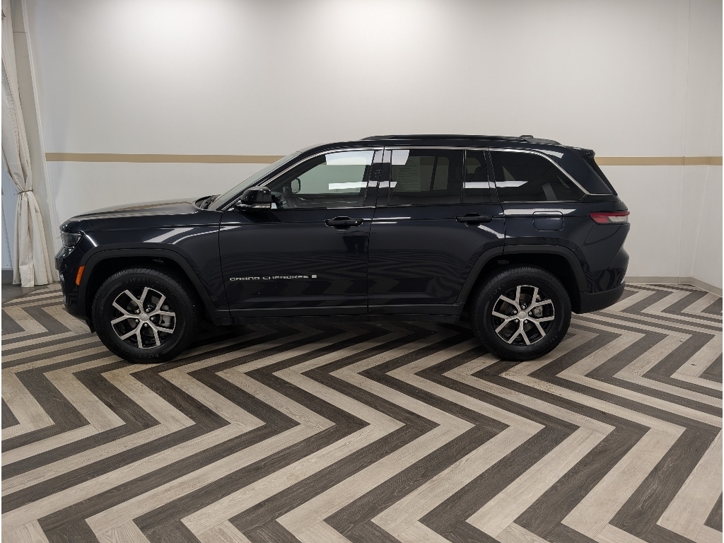 Used 2024 Jeep Grand Cherokee Limited SUV