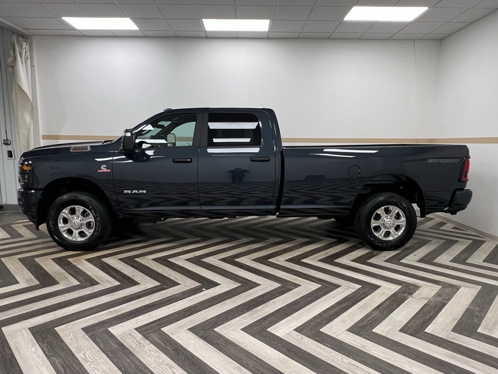 New 2026 Ram 2500 BIG HORN CREW CAB 4X4 8' BOX Pickup