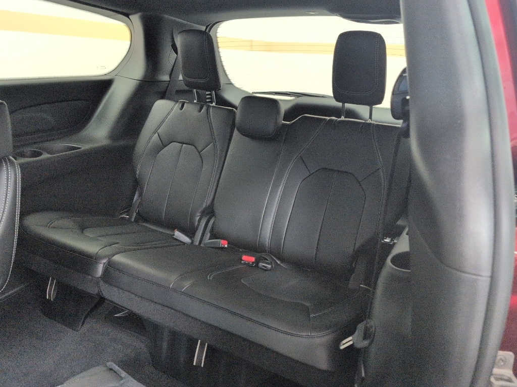 2026 Chrysler Pacifica Select - Photo 10
