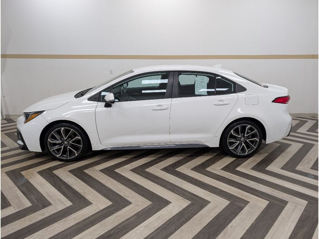 Used 2021 Toyota Corolla SE Sedan