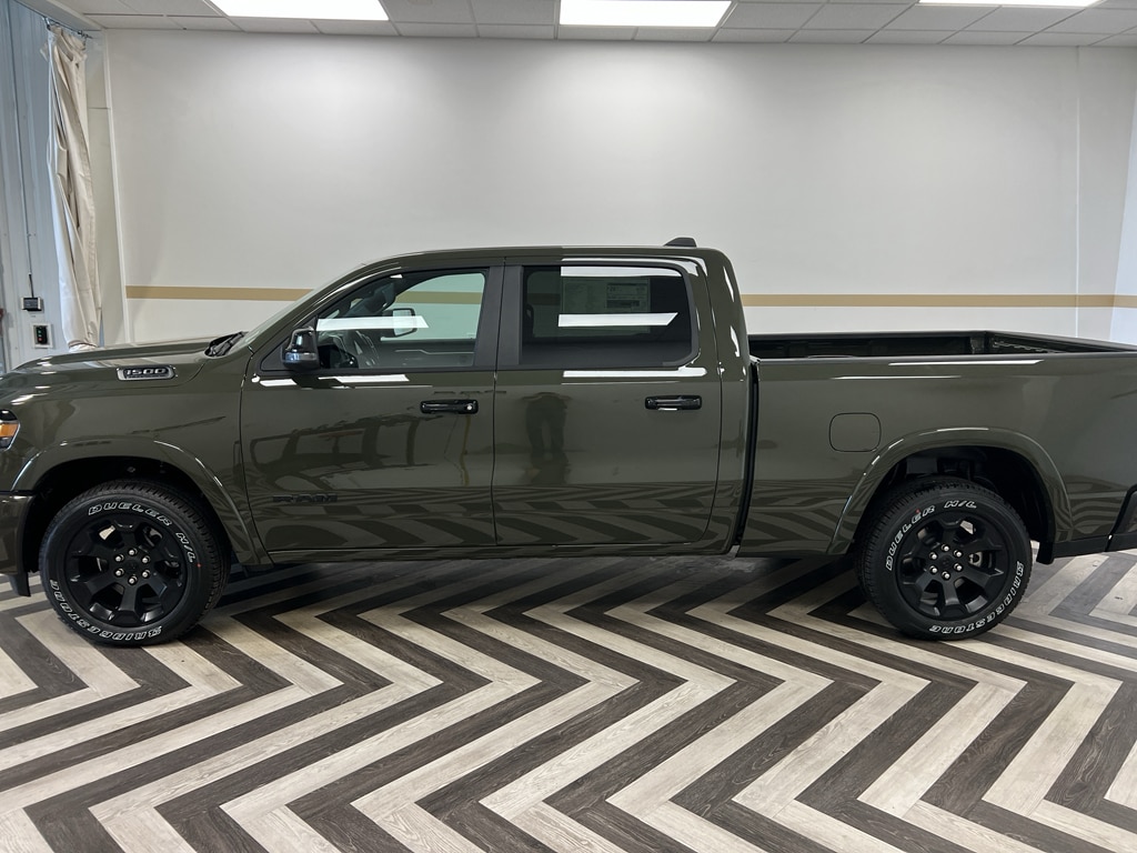 New 2026 Ram 1500 BIG HORN CREW CAB 4X4 6'4 BOX Pickup