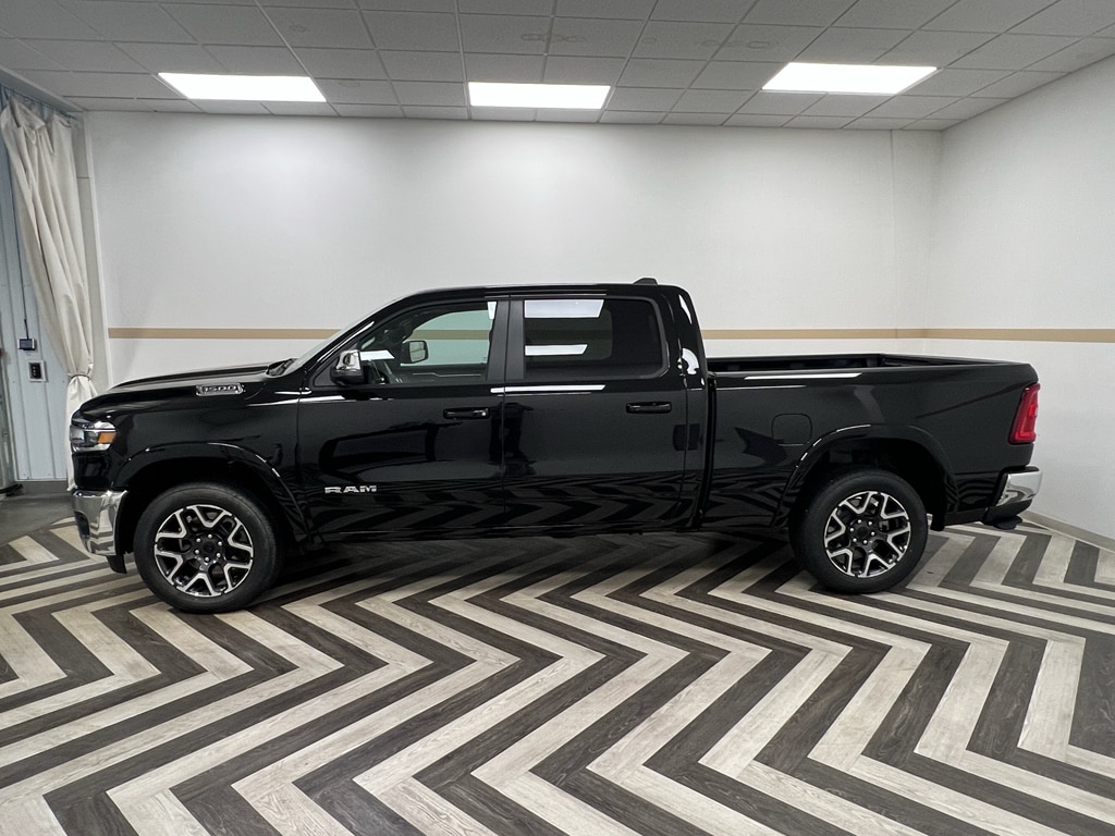 New 2026 Ram 1500 LARAMIE CREW CAB 4X4 6'4 BOX Pickup