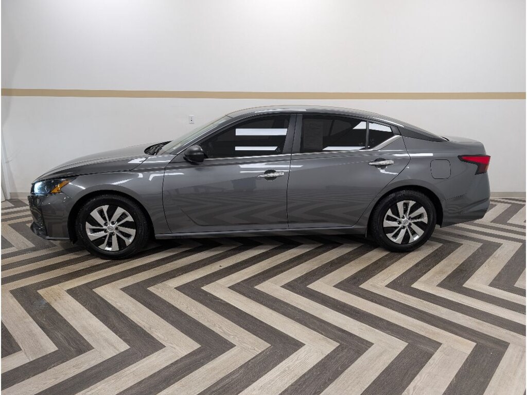 Used 2024 Nissan Altima 2.5 S Sedan