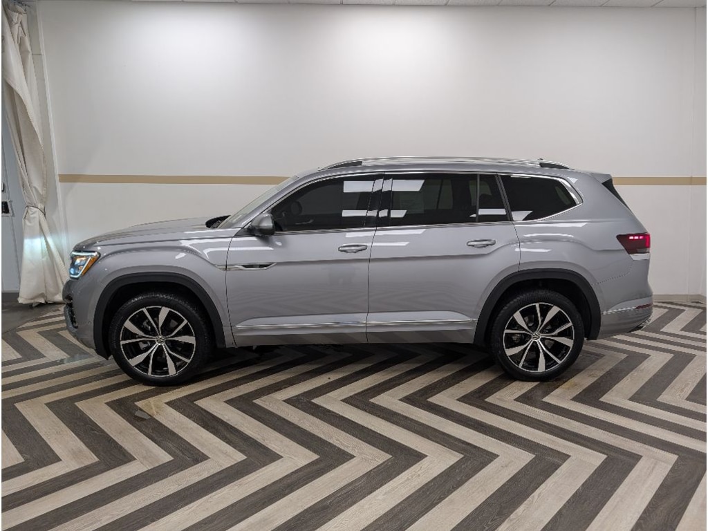 Used 2024 Volkswagen Atlas 2.0T SEL Premium R-Line SUV