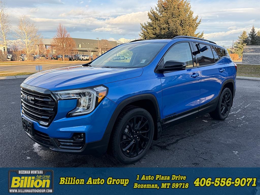 Used 2024 GMC Terrain SLT SUV
