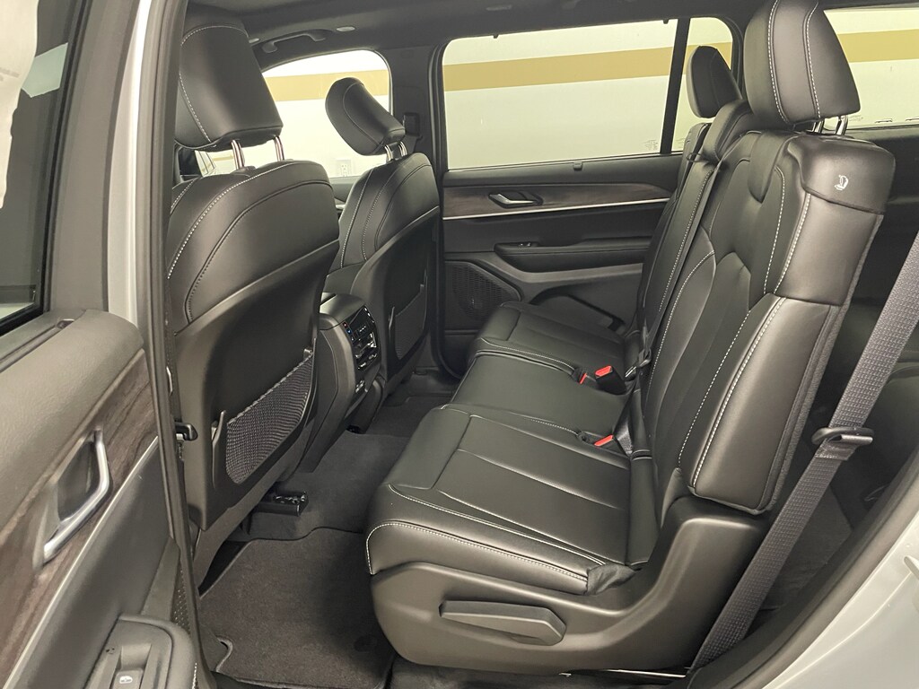2025 Jeep Grand Cherokee L Limited - Photo 12