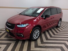 2026 Chrysler Pacifica SELECT AWD Passenger Van