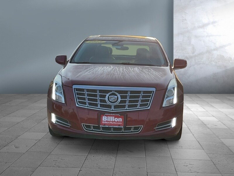 Used 2013 Cadillac XTS Luxury Collection with VIN 2G61P5S37D9186171 for sale in Iowa City, IA