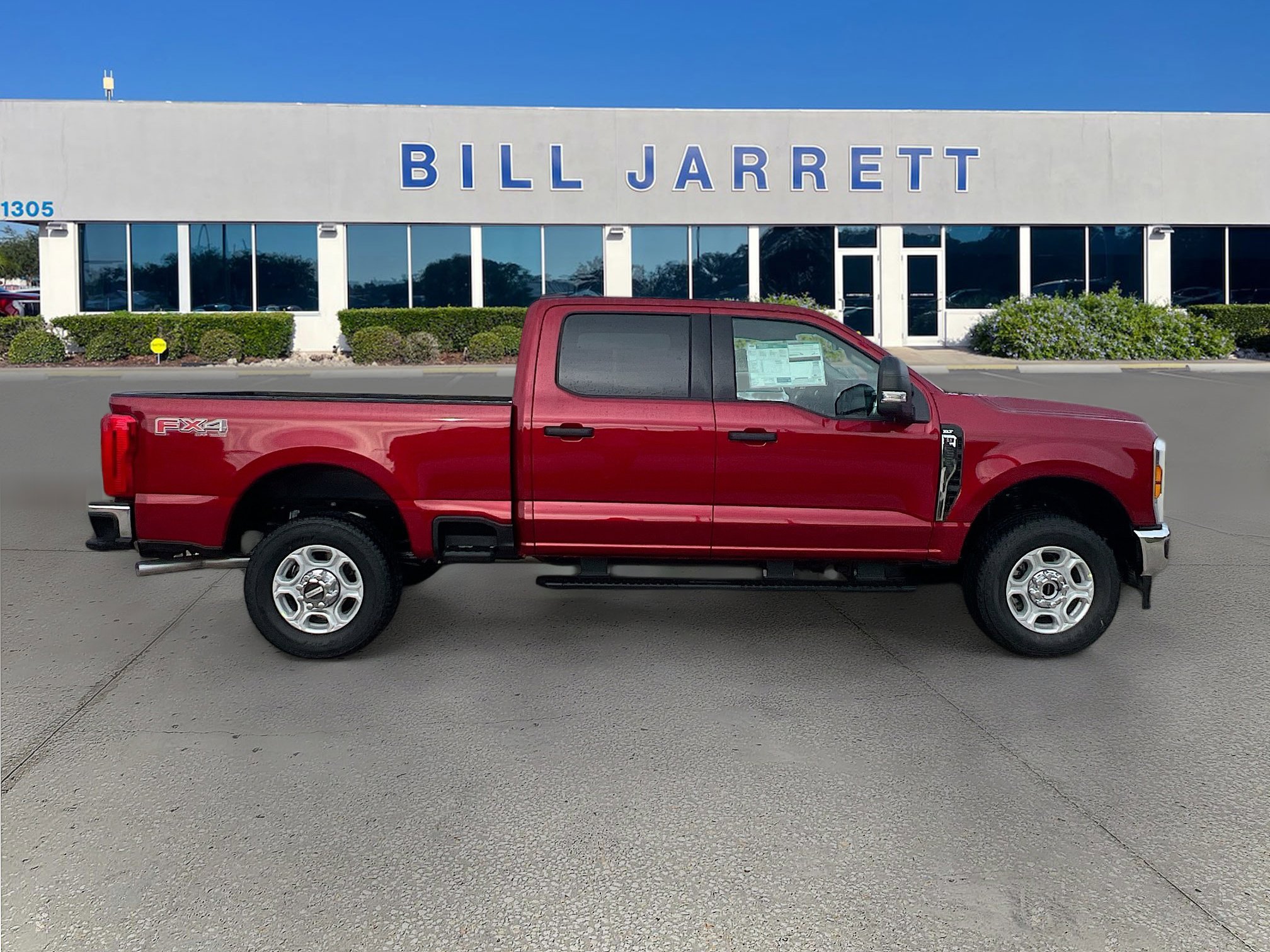 2026 Ford F-350 XLT photo 3