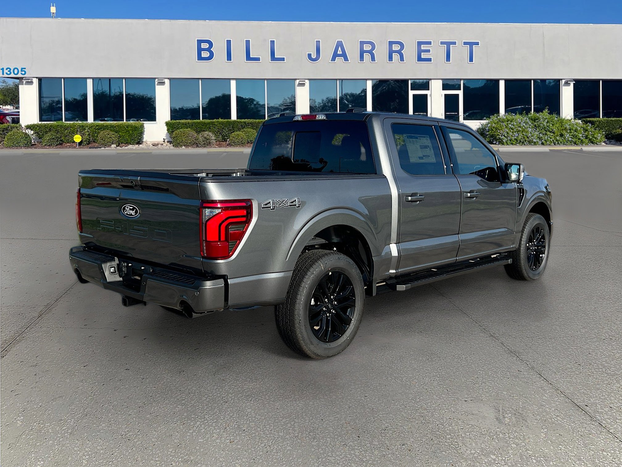 2025 Ford F-150 Lariat photo 4