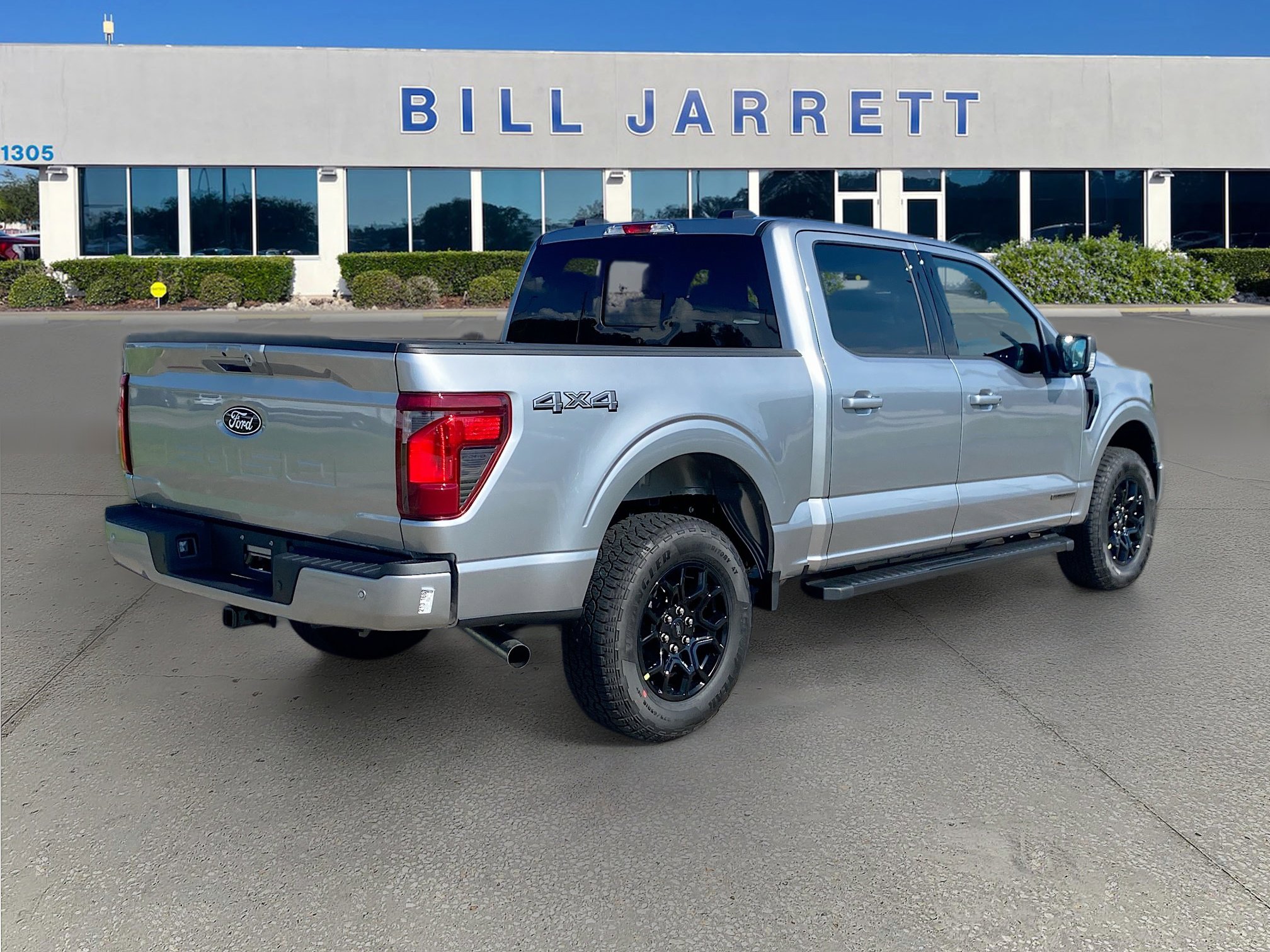 2025 Ford F-150 XLT photo 4
