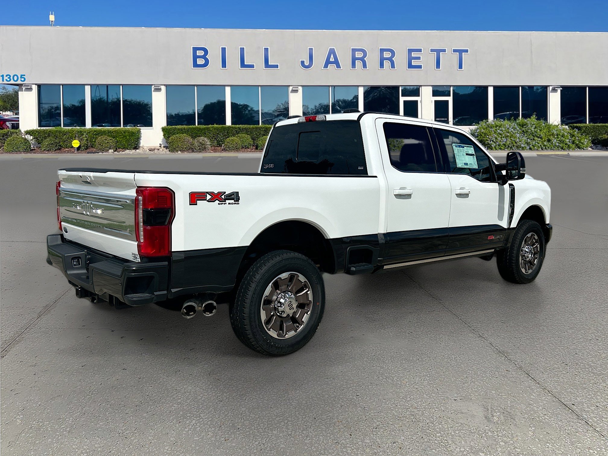 2025 Ford F-350 King Ranch photo 4