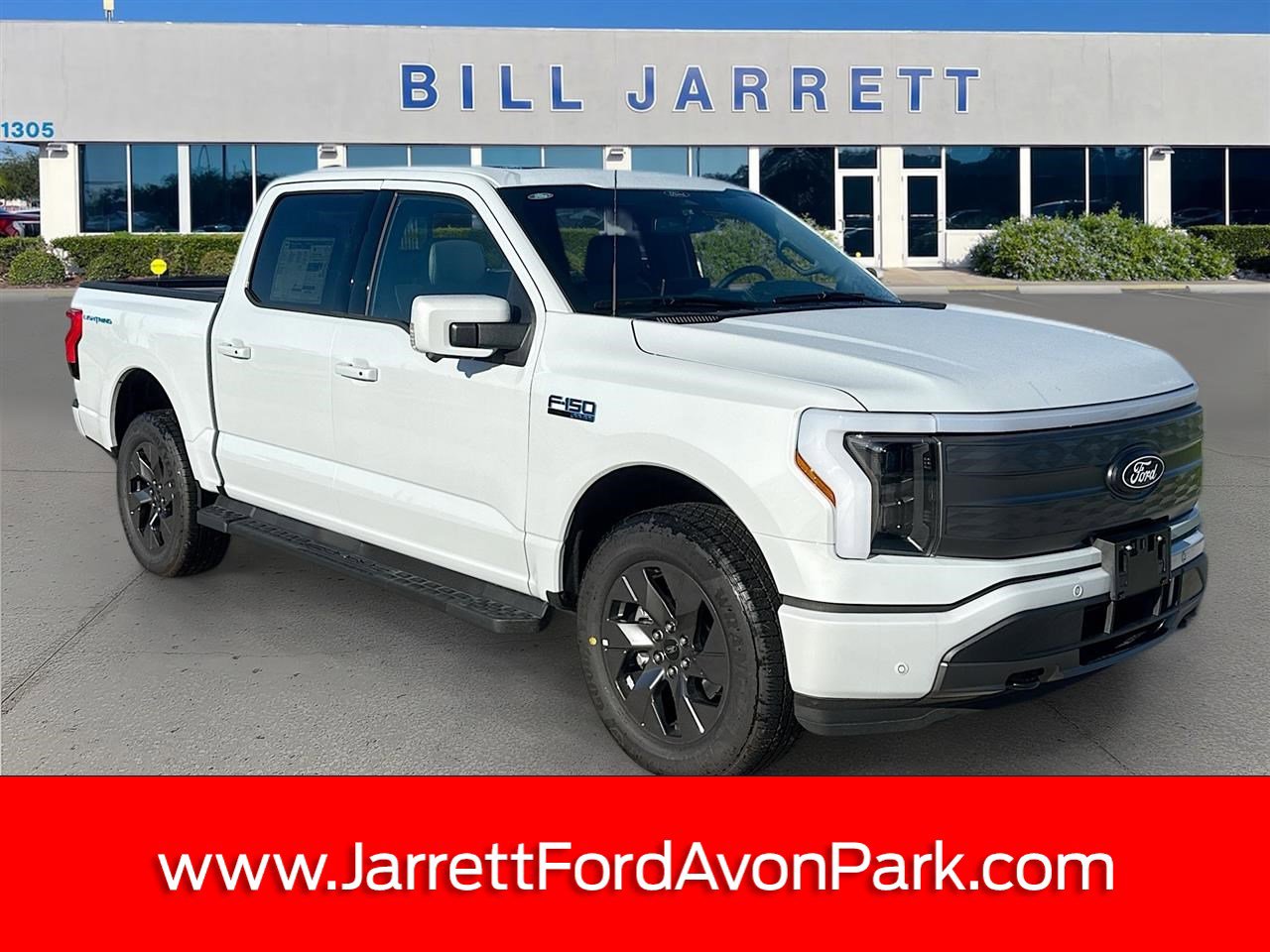 2025 Ford F-150 Lightning Lariat's photo