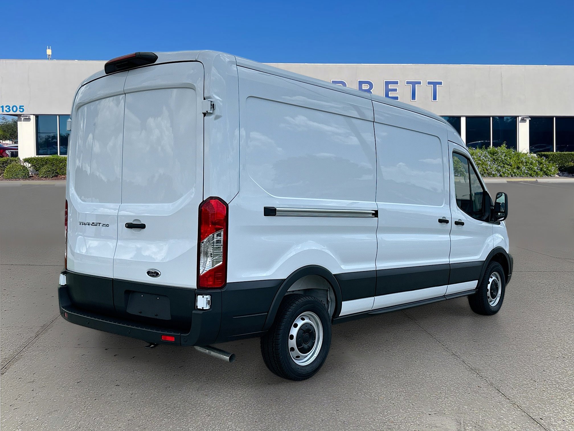 2025 Ford Transit Cargo Van photo 4