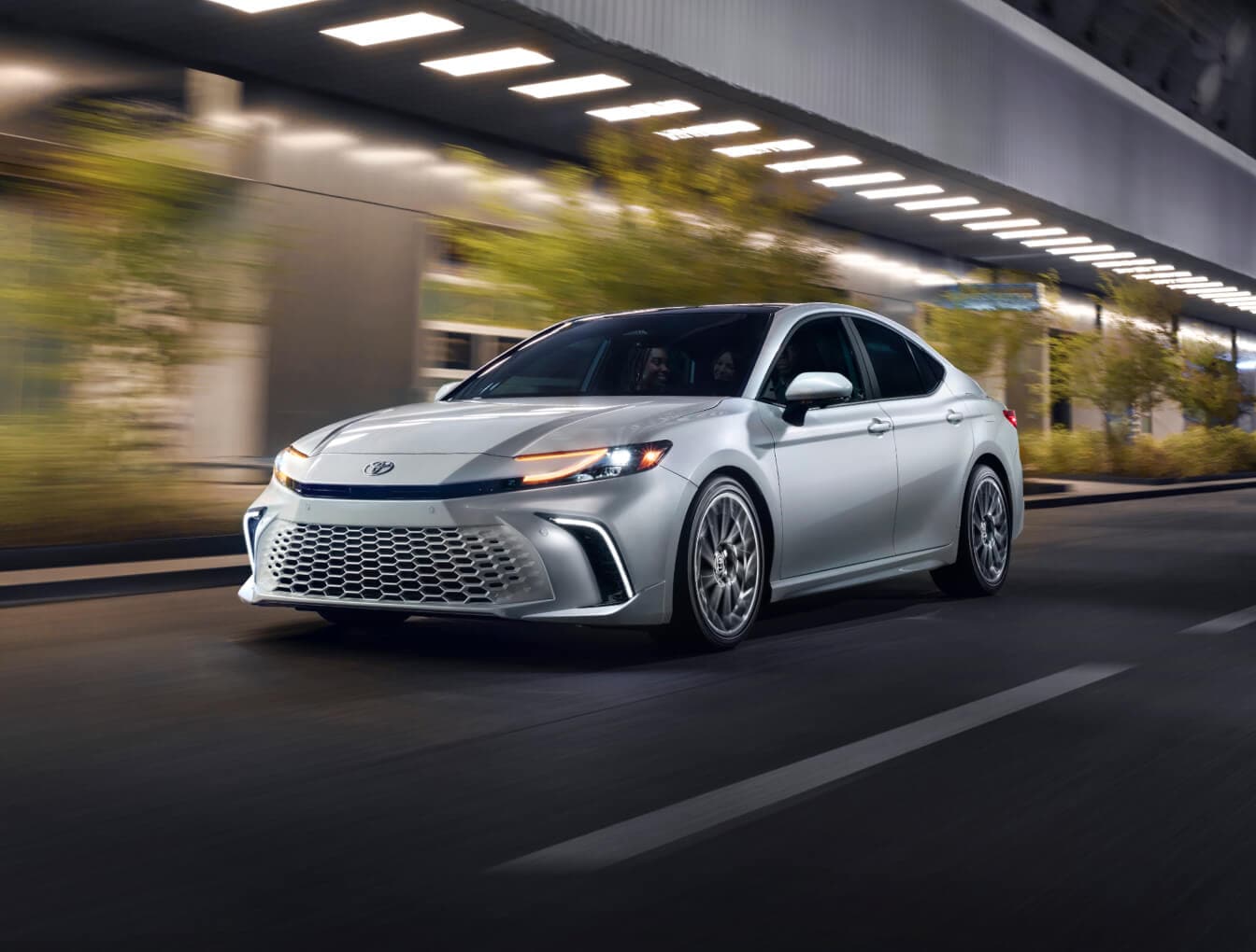 2025 Toyota Camry Hybrid Detailed Review