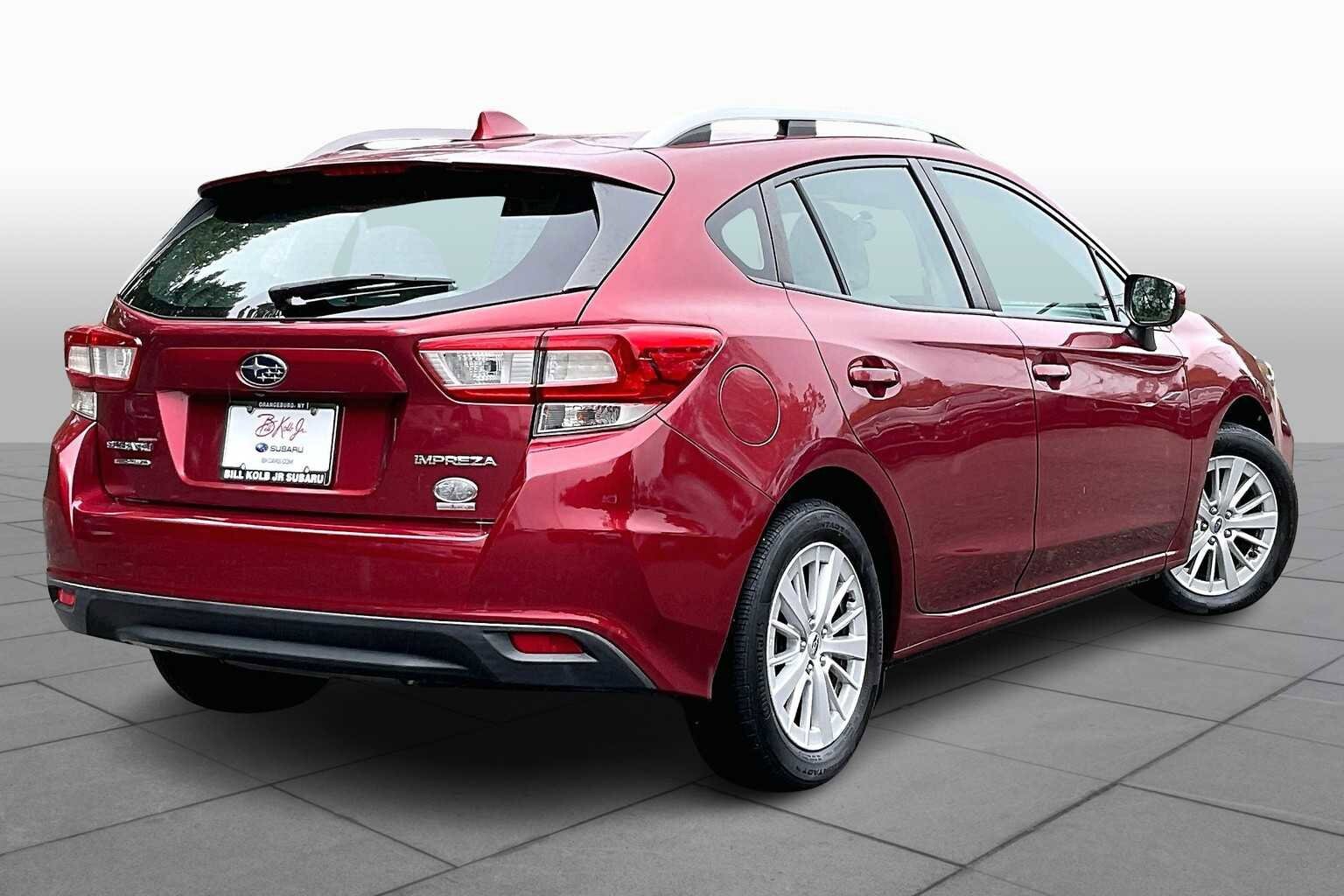2018 Subaru Impreza 2.0i Premium photo 2