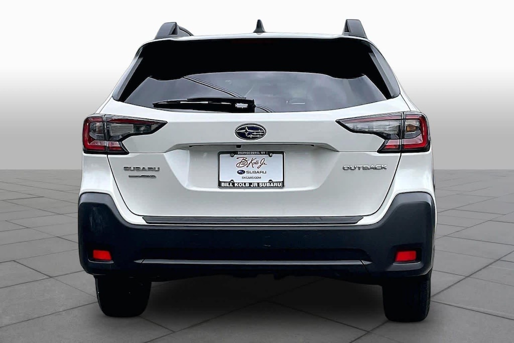 Used 2023 Subaru Outback Premium CVT
