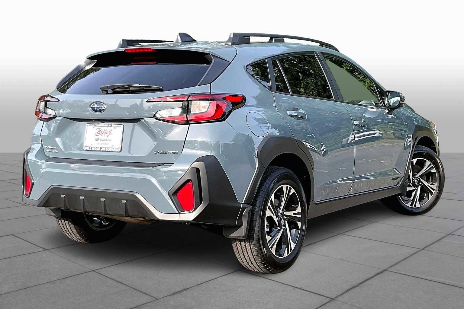 2025 Subaru Crosstrek Premium photo 2