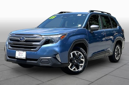 2025 Subaru Forester Premium AWD