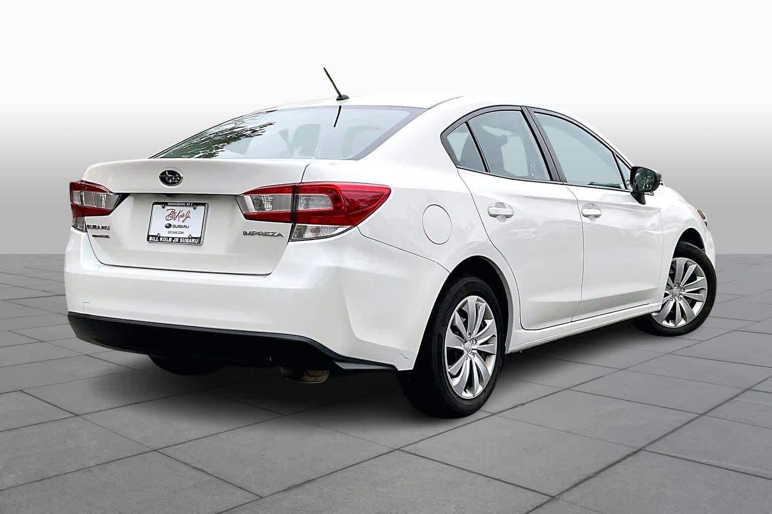 2023 Subaru Impreza Base photo 2