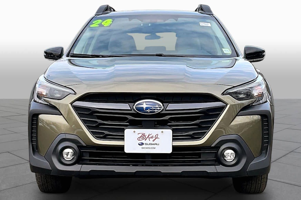 Used 2024 Subaru Outback Premium Premium AWD
