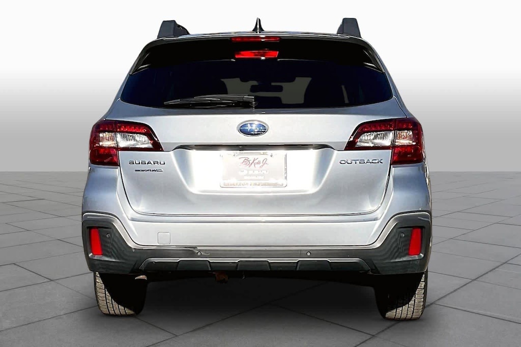 Used 2018 Subaru Outback Limited 2.5i Limited