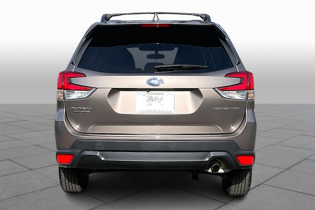 Used 2023 Subaru Forester Premium Premium CVT