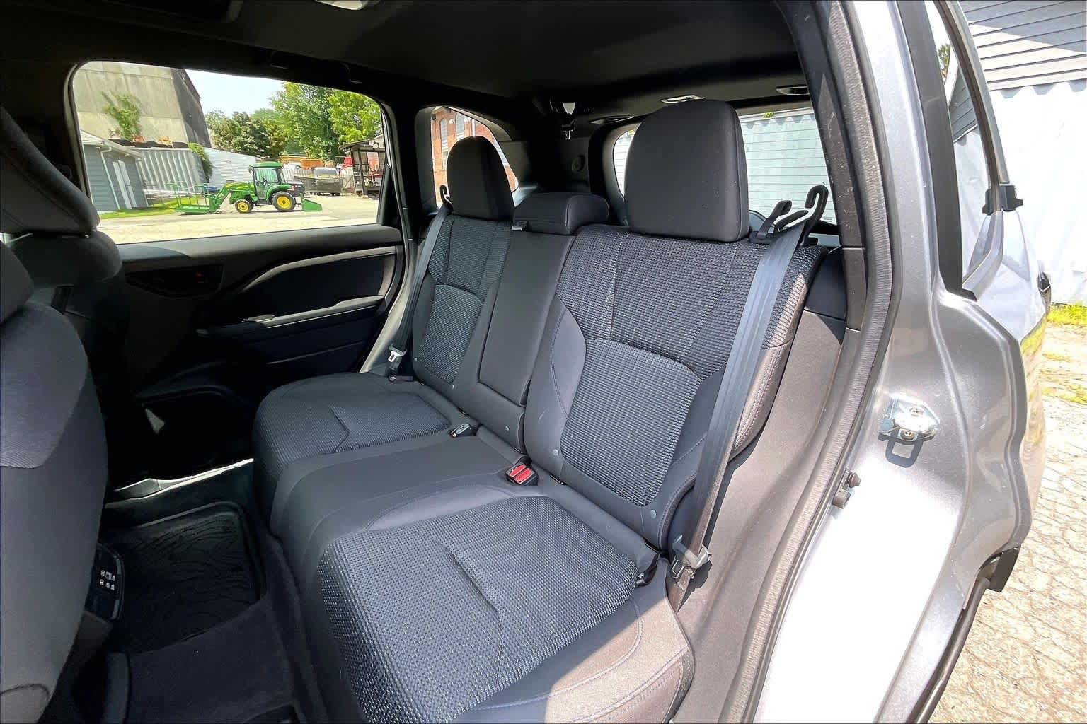 2026 Subaru Forester Premium - Photo 24