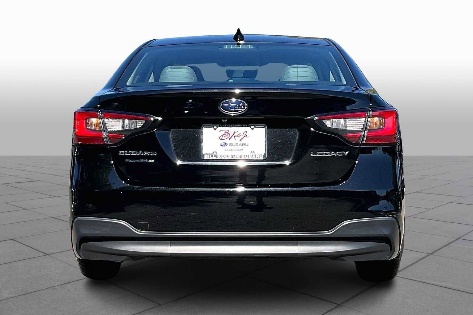 2022 Subaru Legacy Premium photo 3