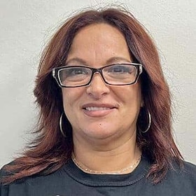 Staff member Denise R from 333b6d916858