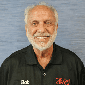 Staff member Robert Z from 333b6d916858