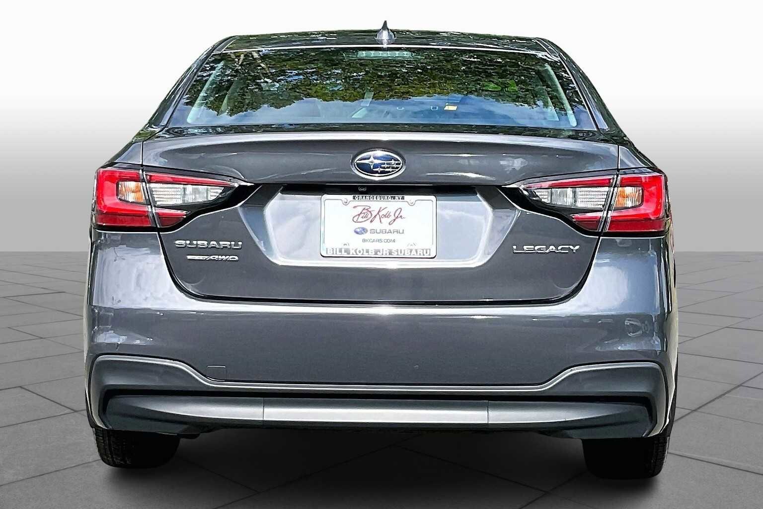 2022 Subaru Legacy Base photo 4