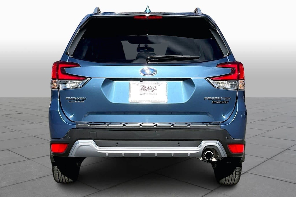 Used 2023 Subaru Forester Touring Touring CVT