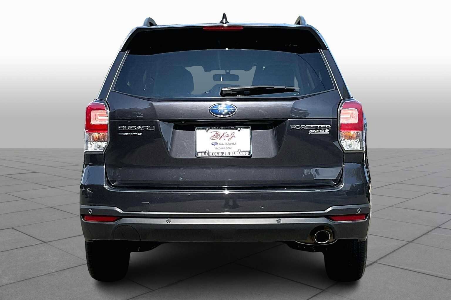 2017 Subaru Forester 2.5i Limited photo 4