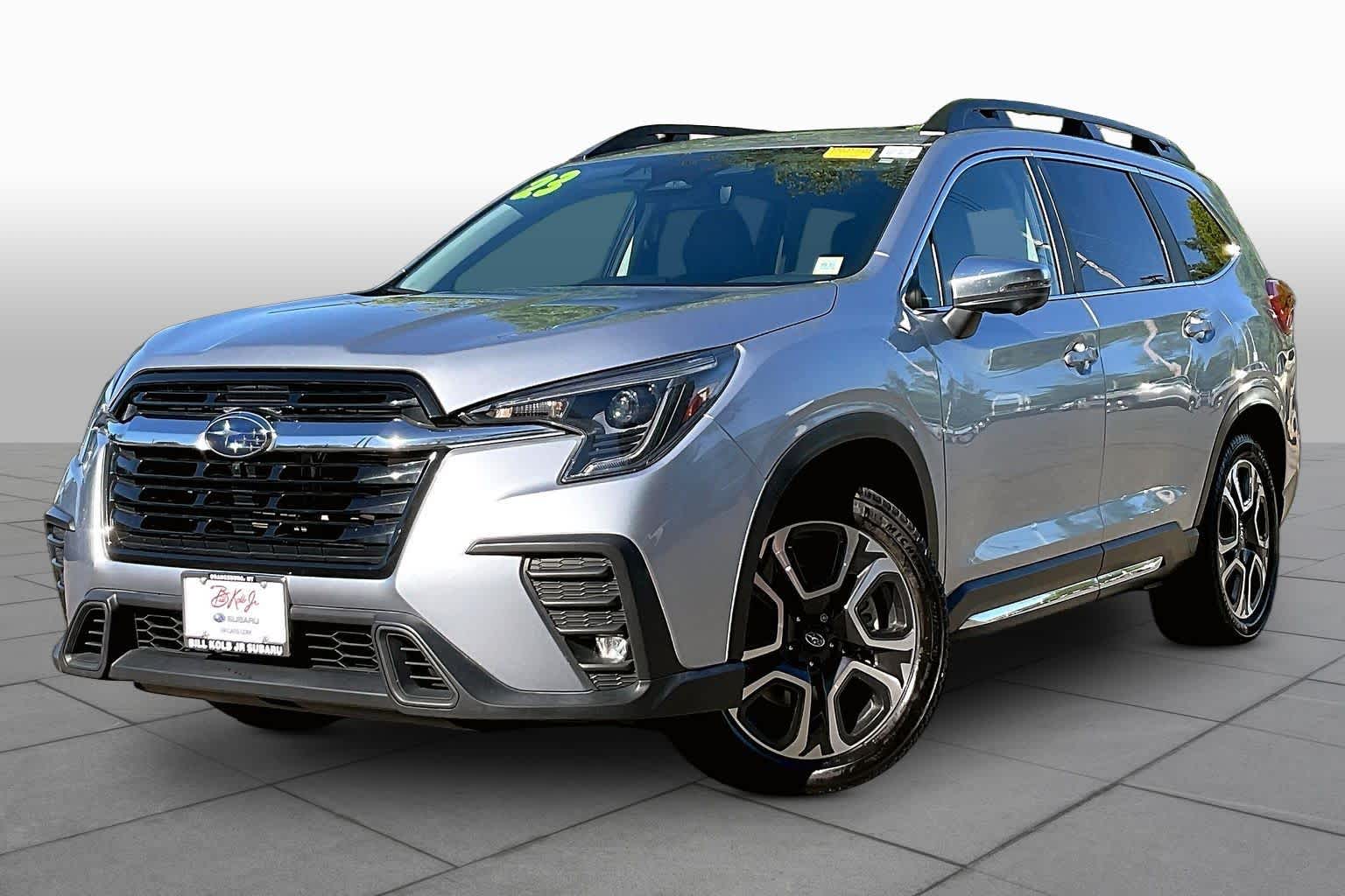 2023 Subaru Ascent Limited 8 Passenger's photo