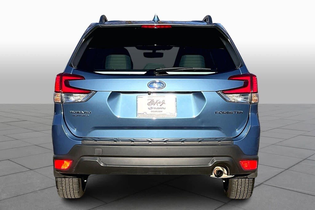 Used 2023 Subaru Forester Premium Premium CVT