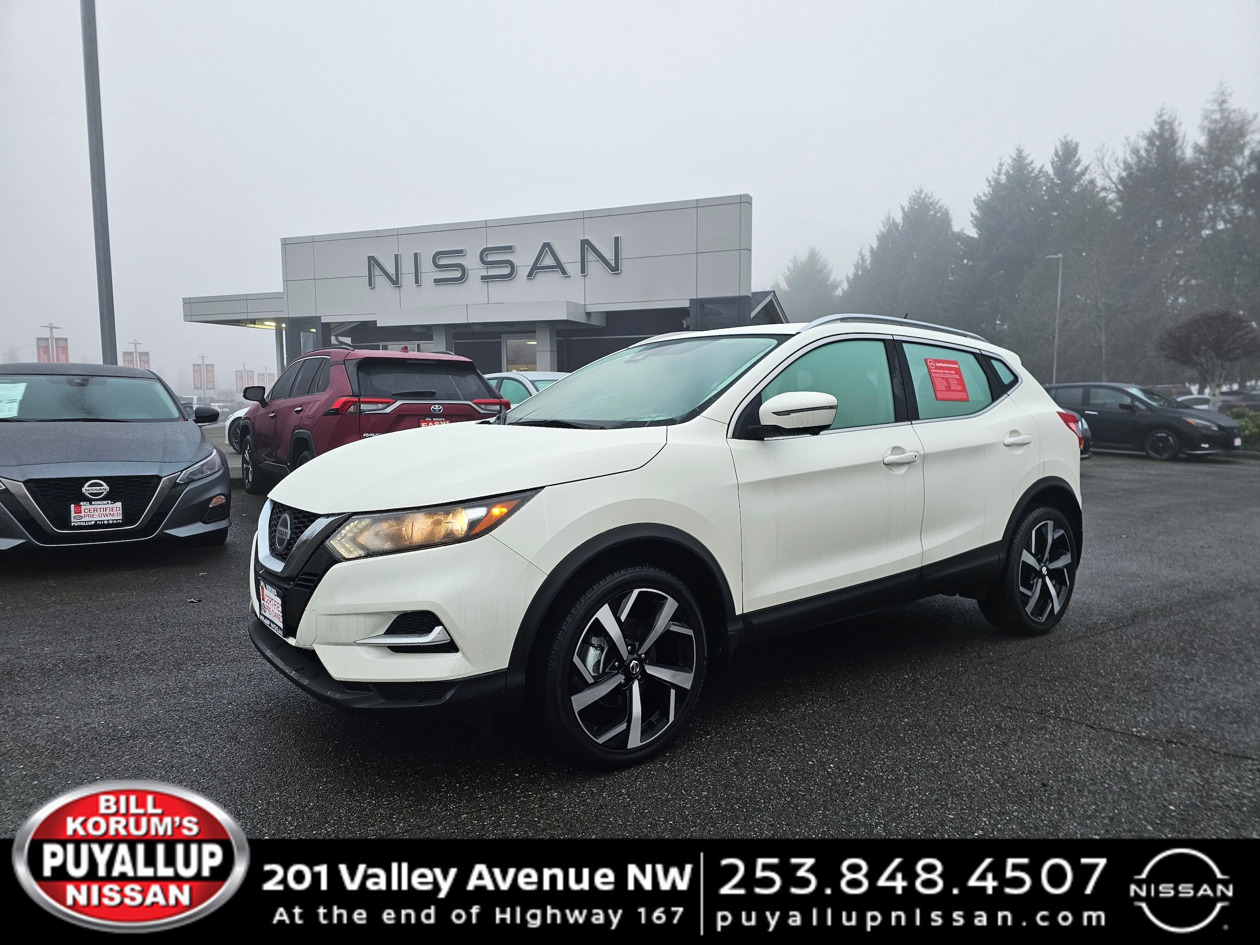 2022 Nissan Rogue Sport SL's photo