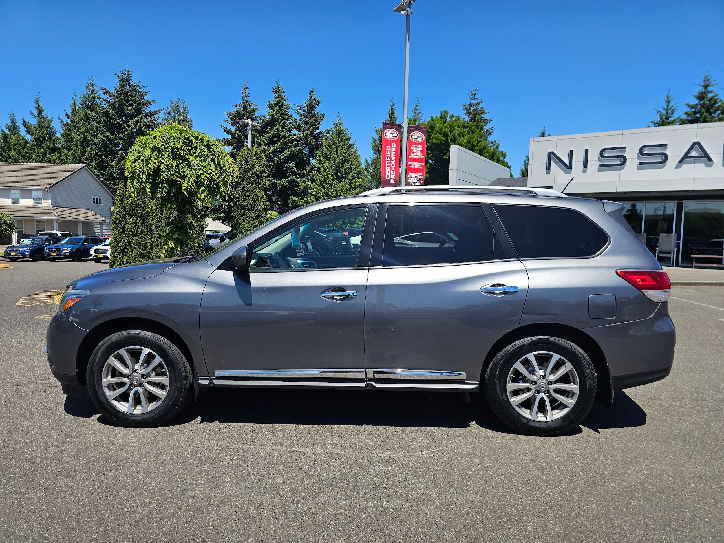 Used 2015 Nissan Pathfinder SL with VIN 5N1AR2MM0FC635080 for sale in Puyallup, WA