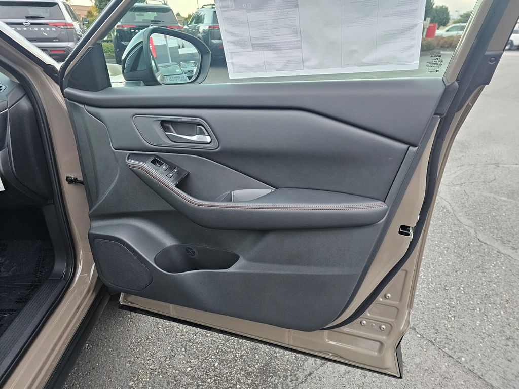 2026 Nissan Rogue Rock Creek - Photo 10