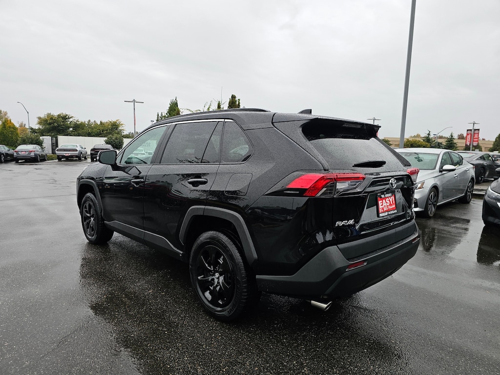 Used 2021 Toyota RAV4 LE SUV
