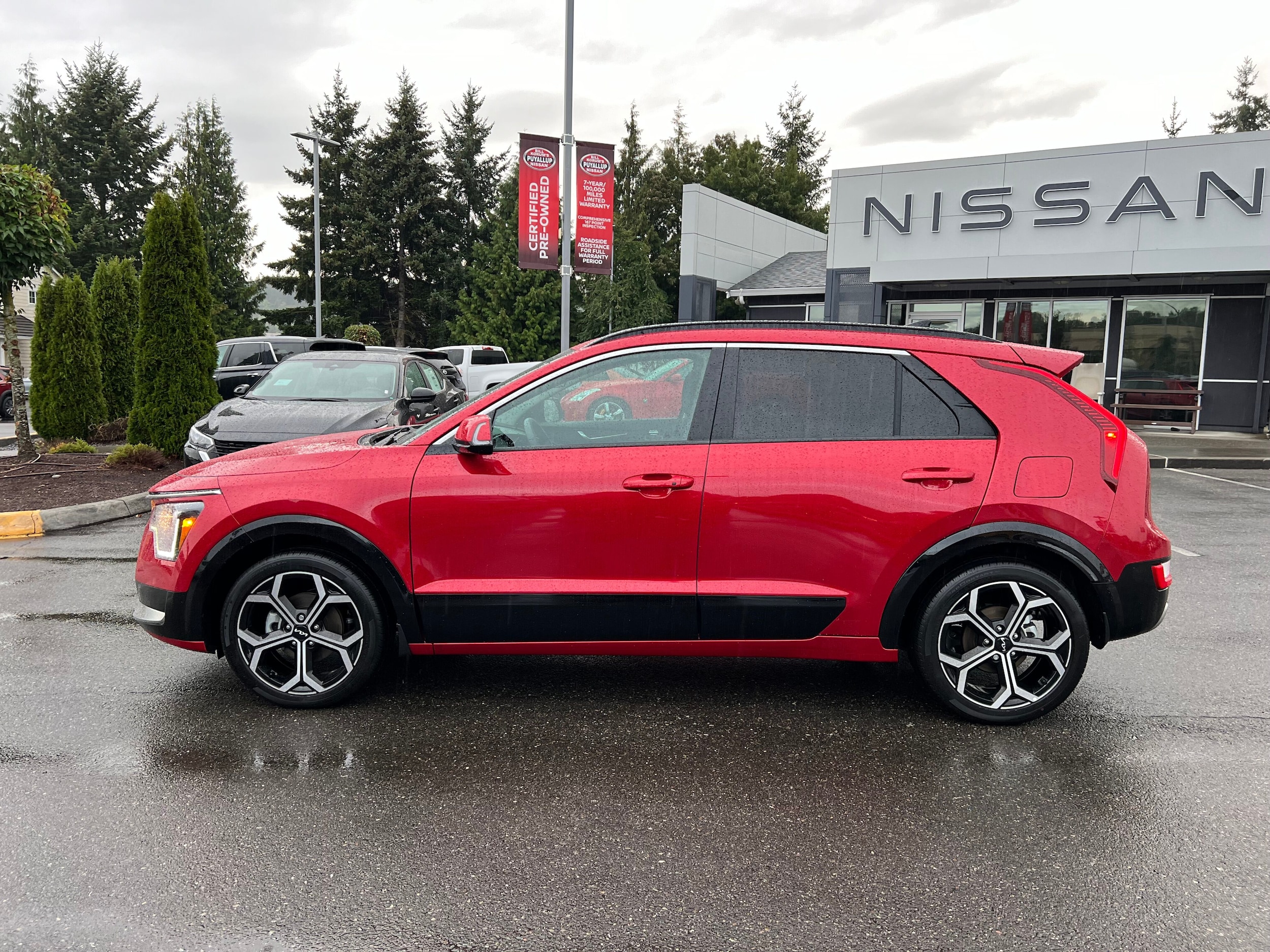 Used 2024 Kia Niro EX Touring with VIN KNDCR3LE3R5129796 for sale in Puyallup, WA