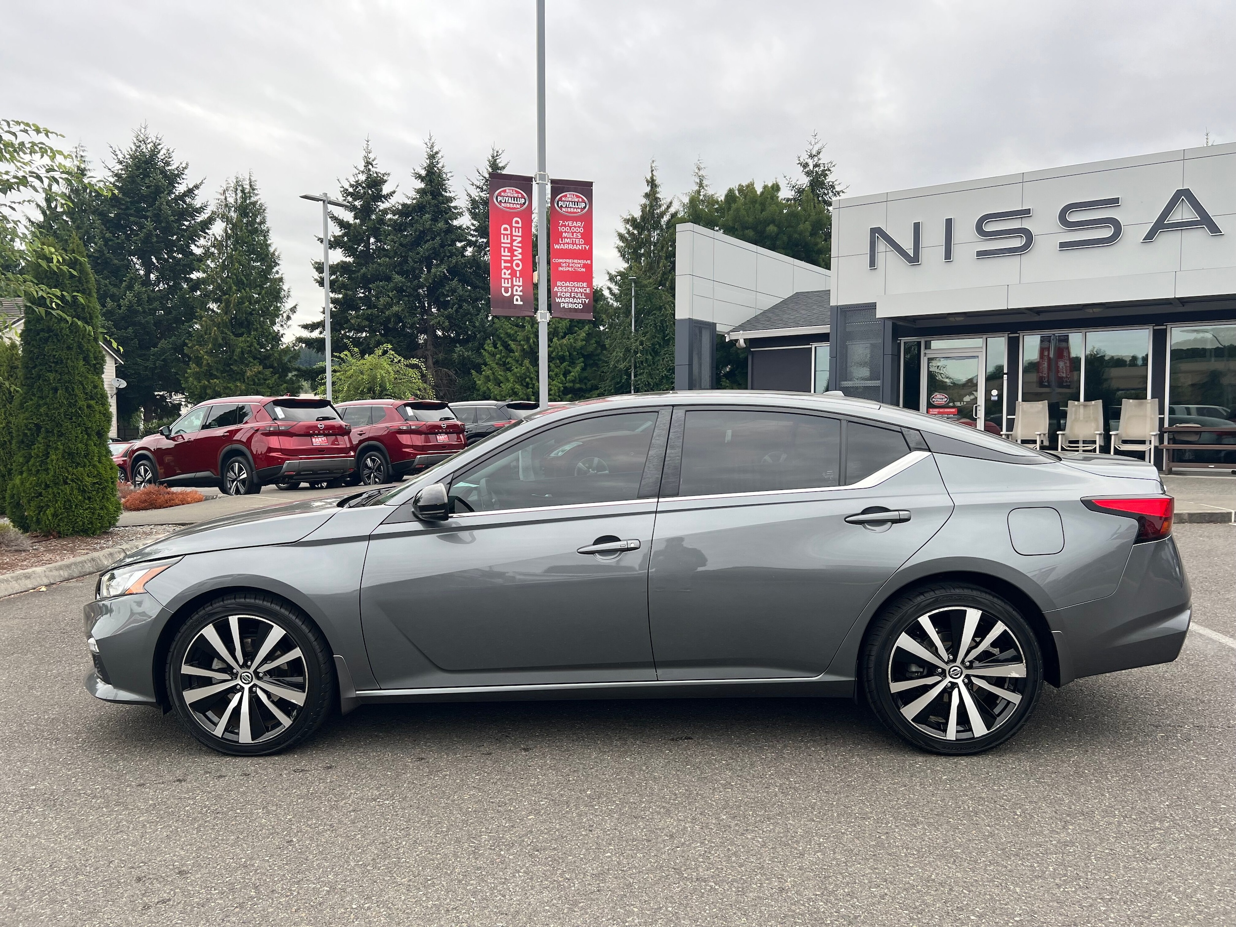 Used 2019 Nissan Altima SR with VIN 1N4BL4CW9KC257706 for sale in Puyallup, WA